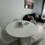 Argos Sunset דירה *